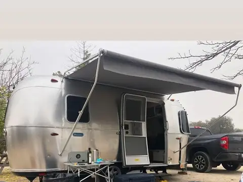 2021 Airstream Bambi 19CB — photo 2