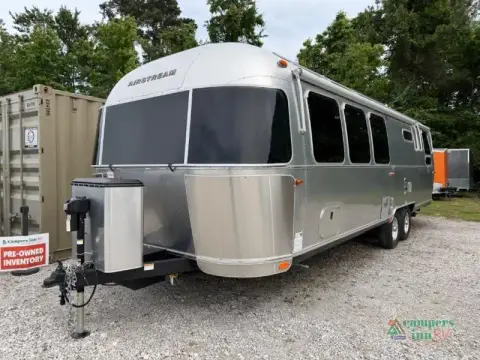 2026 Airstream Globetrotter 30RBQ — photo 1