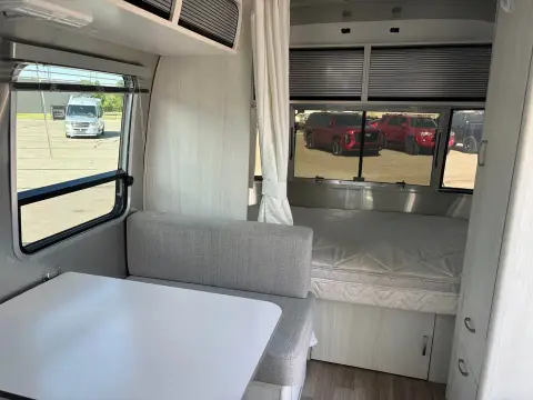 2022 Airstream Bambi 20FB — photo 2
