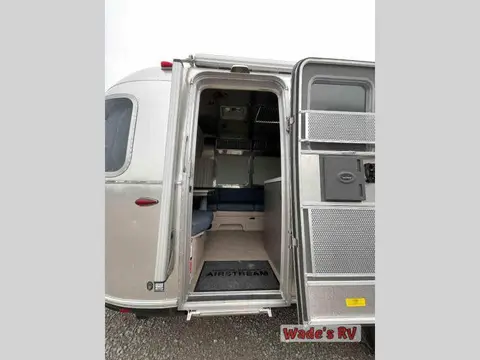 2025 Airstream Globetrotter 27FBT — photo 5