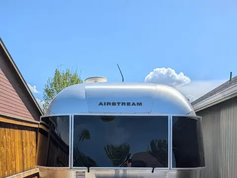 2016 Airstream Bambi 16 ft 4 in — photo 2