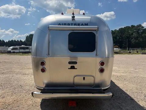 2021 Airstream Caravel 19CB — photo 5