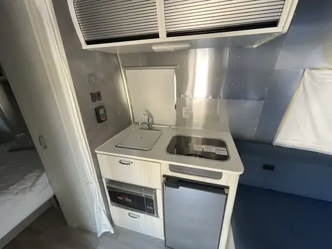 2024 Airstream Bambi 16RB — photo 5
