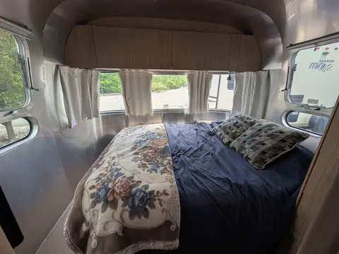 2014 Airstream Classic 27FBQ — photo 5