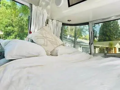 2022 Airstream Caravel — photo 5