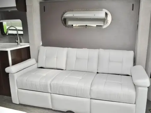 2020 Airstream Atlas — photo 5