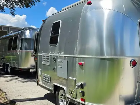 2019 Airstream Bambi 16RB Sport — photo 3