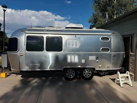 2018 Airstream Flying Cloud 23CB — photo 1