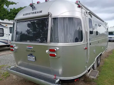 2017 Airstream International 25FB — photo 5