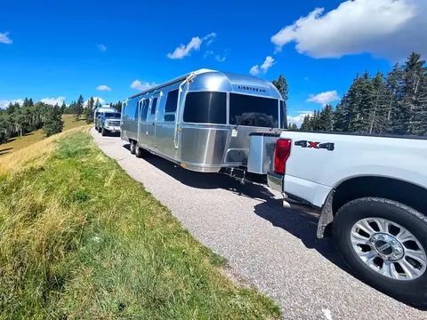 2022 Airstream Flying Cloud 30FB Office — photo 4