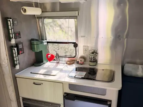 2023 Airstream Bambi 16 ft — photo 4