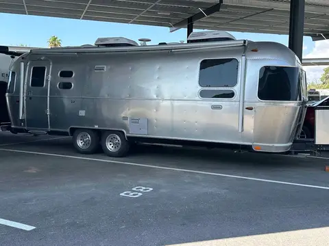 2020 Airstream Globetrotter — photo 2
