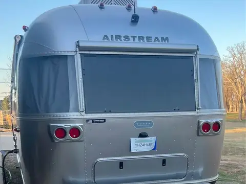 2025 Airstream Pottery Barn 28RB — photo 3