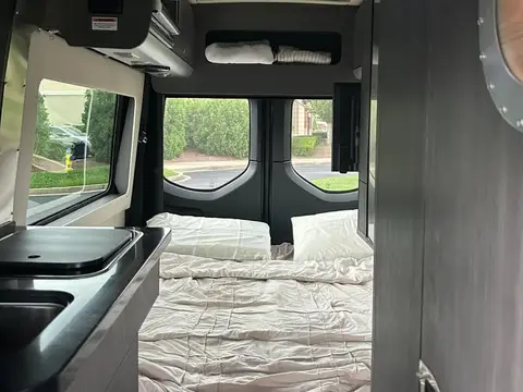 2020 Airstream Interstate 19 — photo 5