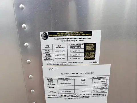 2026 Airstream Classic 28RBQ — photo 4