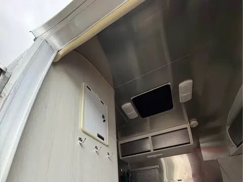 2021 Airstream Bambi 16' 16 ft — photo 4
