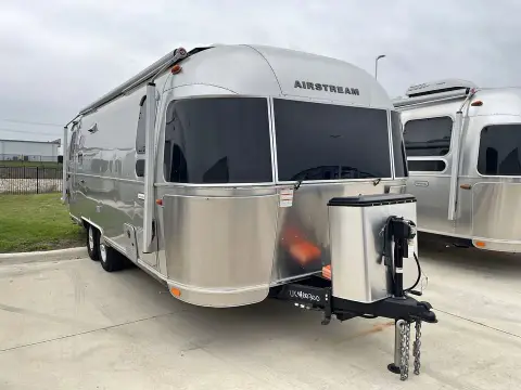 2023 Airstream International — photo 1