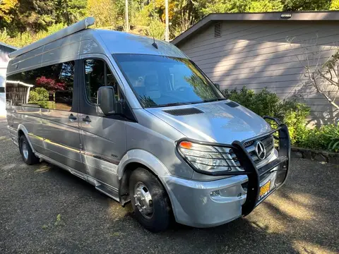 2010 Airstream Interstate — photo 3