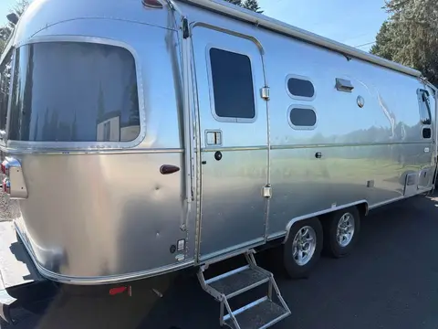 2020 Airstream Flying Cloud 25FB — photo 3