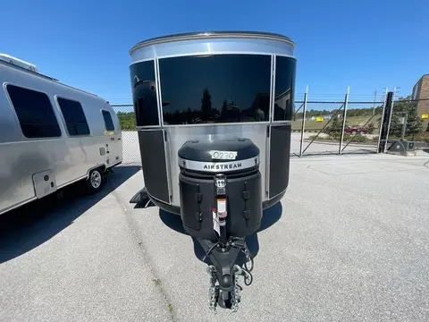 2026 Airstream Basecamp Xe — photo 2