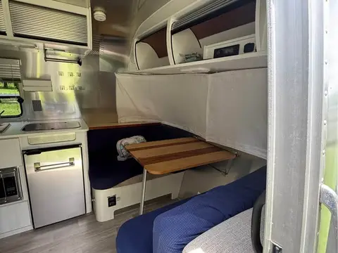 2020 Airstream Bambi — photo 5