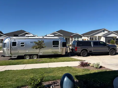 2022 Airstream Globetrotter — photo 2