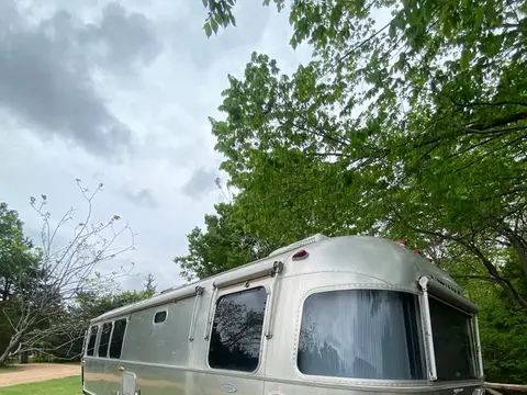 2016 Airstream Classic 30 — photo 3