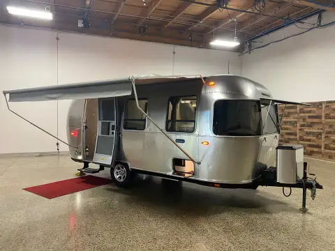 2020 Airstream Bambi — photo 2