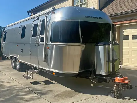 2018 Airstream Classic 30RBQ — photo 1