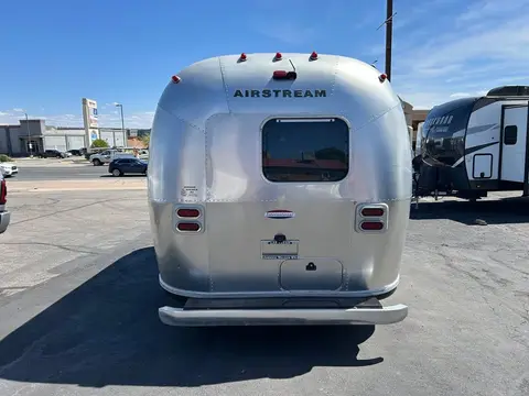 2005 Airstream International 19 ft — photo 3