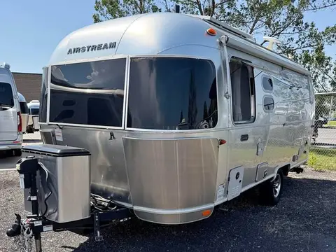 2022 Airstream Caravel 22FB; — photo 1