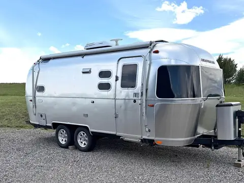 2022 Airstream Flying Cloud — photo 1