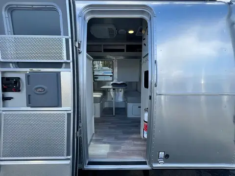 2026 Airstream Bambi 20FB — photo 3