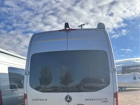 2026 Airstream Interstate 24 GLX — photo 3