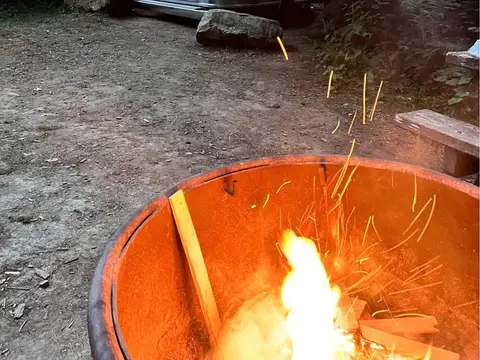 2015 Airstream Bambi 16 ft — photo 2