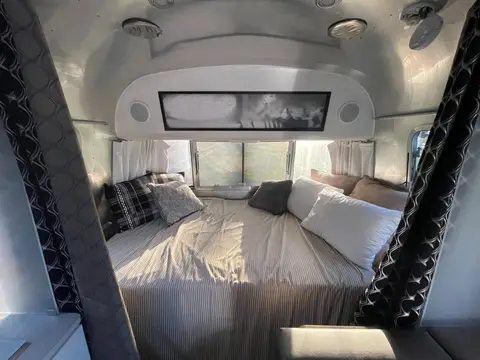 2021 Airstream Caravel 22FB — photo 5