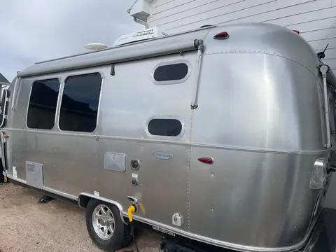 2017 Airstream Flying Cloud — photo 4