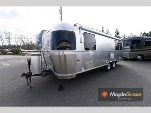 2015 Airstream Flying Cloud 25FB — photo 5