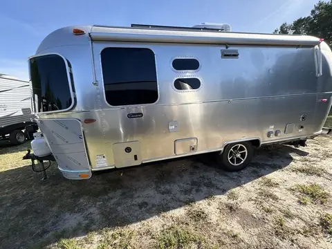 2026 Airstream Caravel 22FB; — photo 1