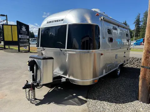 2021 Airstream Caravel 19CB — photo 3