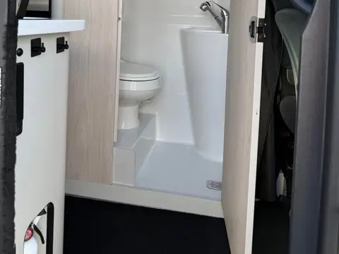 2024 Airstream Interstate — photo 5