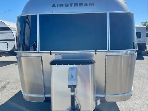 2019 Airstream Flying Cloud 23CB Bunk — photo 1