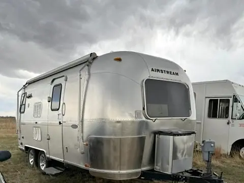 2009 Airstream Safari 22 ft — photo 1