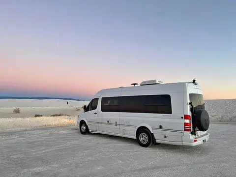 2018 Airstream Interstate 24 Lounge EXT — photo 1