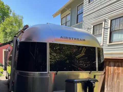 2014 Airstream International Serenity 27 ft — photo 2