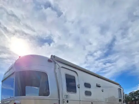 2016 Airstream Flying Cloud — photo 3