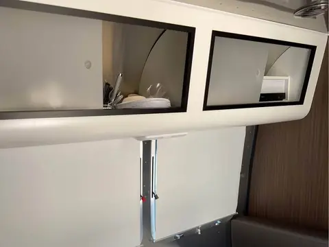 2021 Airstream Caravel FB — photo 4