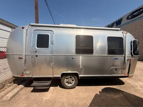 2019 Airstream Sport 22FB — photo 3