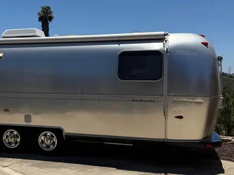 2005 Airstream Classic 30 ft — photo 3