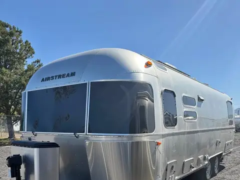 2024 Airstream Flying Cloud 28RB Twin — photo 1